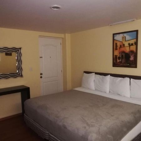 Hotel Torre Esmeralda Chilpancingo de los Bravos Екстериор снимка