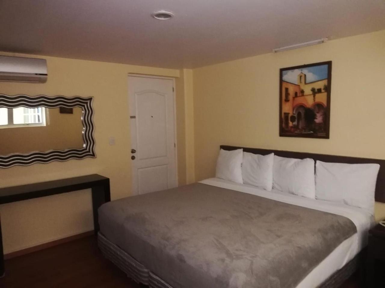 Hotel Torre Esmeralda Chilpancingo de los Bravos Екстериор снимка